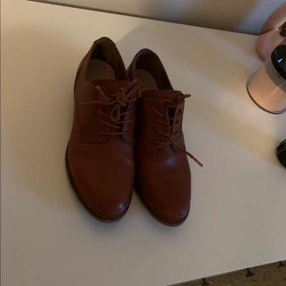 Flat oxford’s - Picture 2 of 4